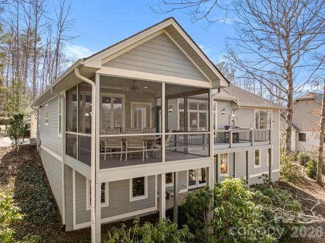 1410 Mountain Meadow Drive, Hendersonville, NC 28739