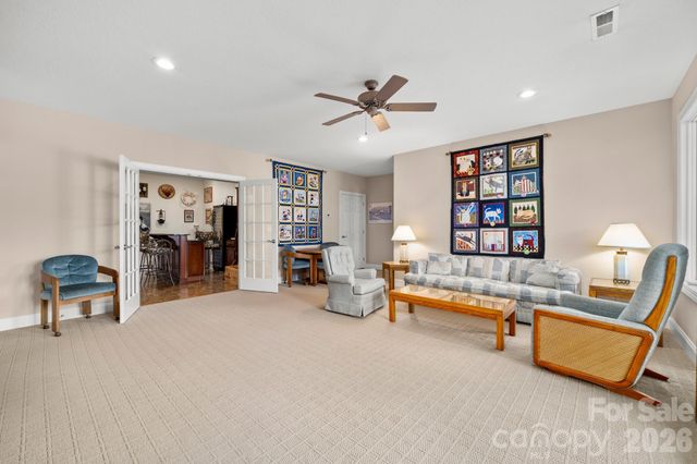 1410 Mountain Meadow Drive, Hendersonville, NC 28739