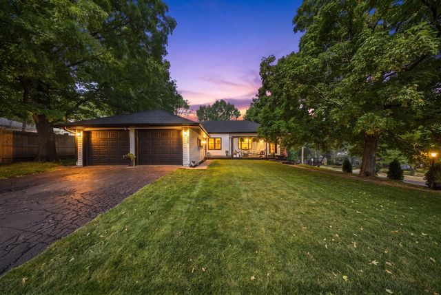 820 Vine Street, Hudson, WI 54016