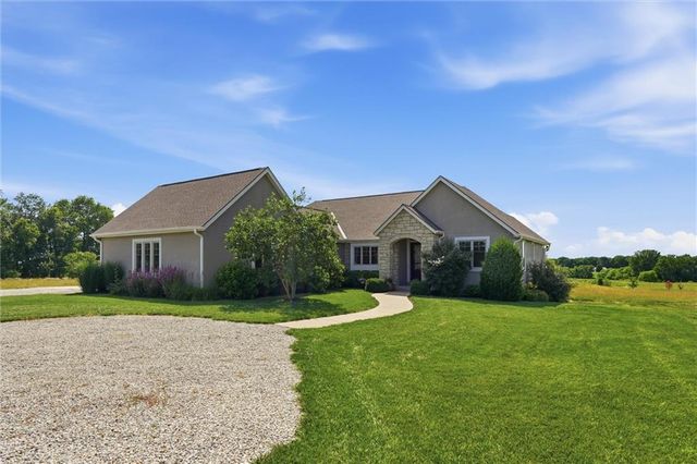 21618 S State Route 291 Highway, Harrisonville, MO 64701