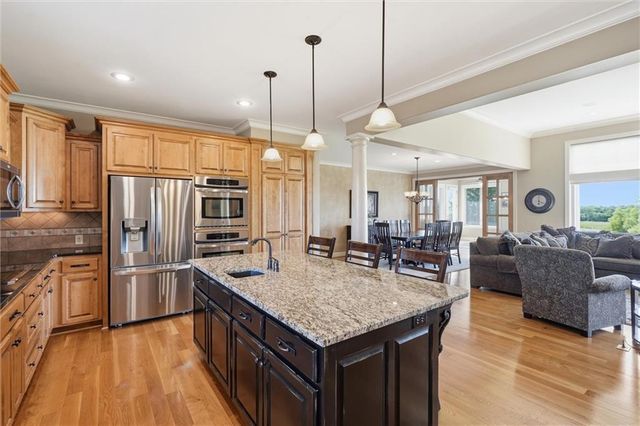 21618 S State Route 291 Highway, Harrisonville, MO 64701