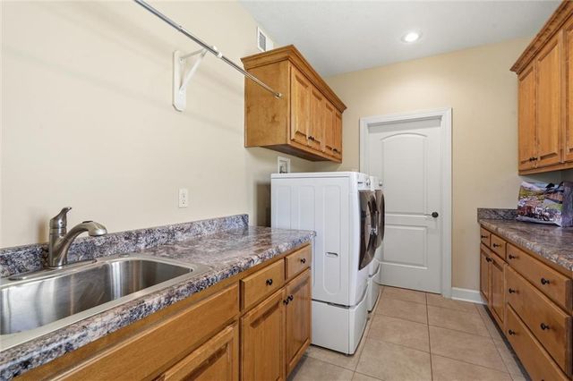 21618 S State Route 291 Highway, Harrisonville, MO 64701
