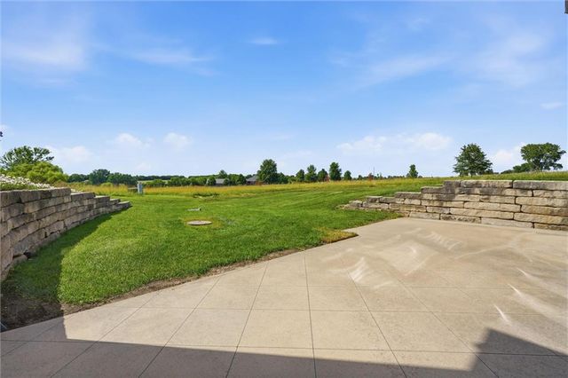 21618 S State Route 291 Highway, Harrisonville, MO 64701