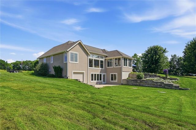 21618 S State Route 291 Highway, Harrisonville, MO 64701