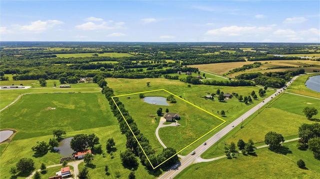 21618 S State Route 291 Highway, Harrisonville, MO 64701