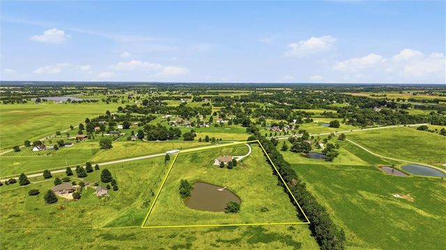 21618 S State Route 291 Highway, Harrisonville, MO 64701