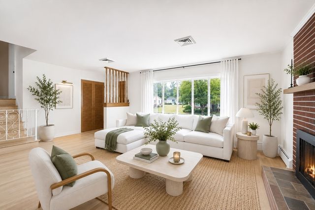 40 Himoor Circle, Randolph, MA 02368