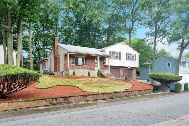 40 Himoor Circle, Randolph, MA 02368