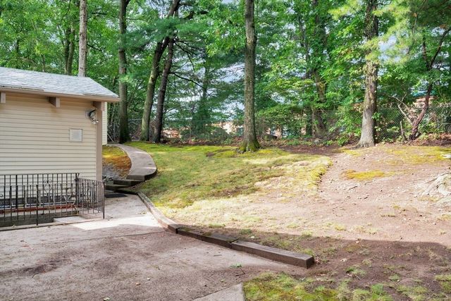 40 Himoor Circle, Randolph, MA 02368