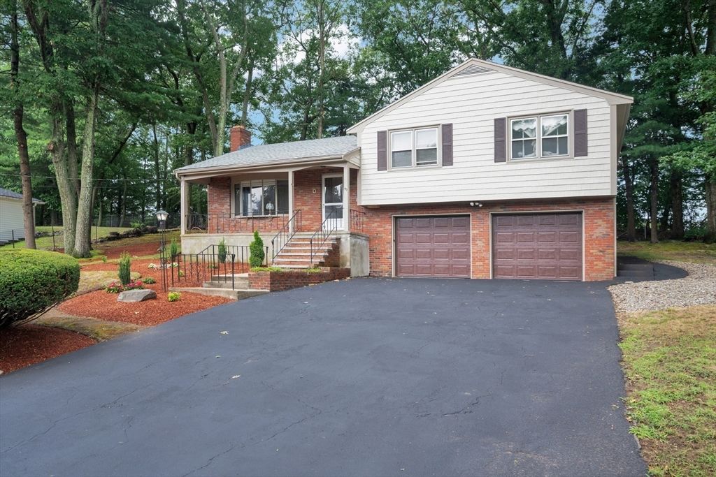 40 Himoor Circle, Randolph, MA 02368