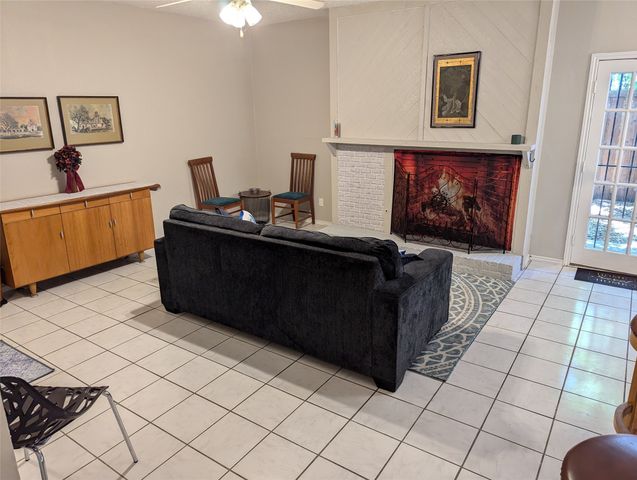 7522 Holly Hill Drive 59, Dallas, TX 75231