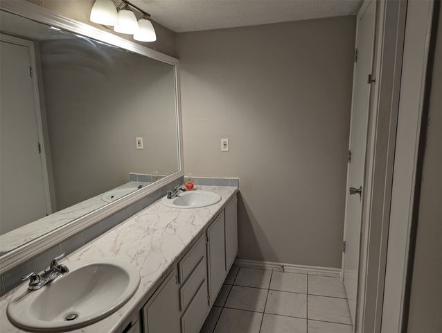 7522 Holly Hill Drive 59, Dallas, TX 75231