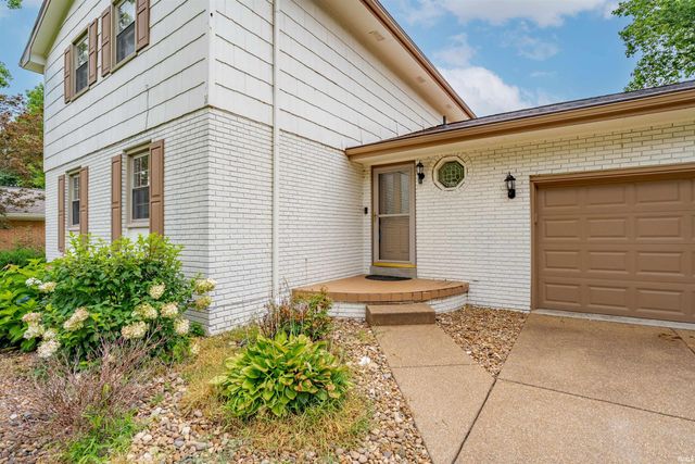 208 Camden Court, Evansville, IN 47715