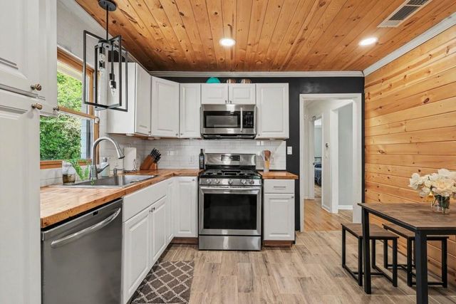 1120 Delores Way, Forest Park, GA 30297