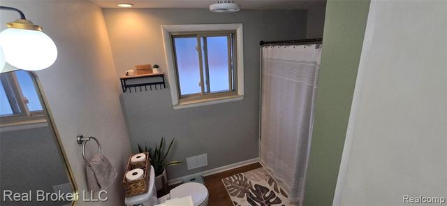 33915 Sequoia Street, Westland, MI 48185