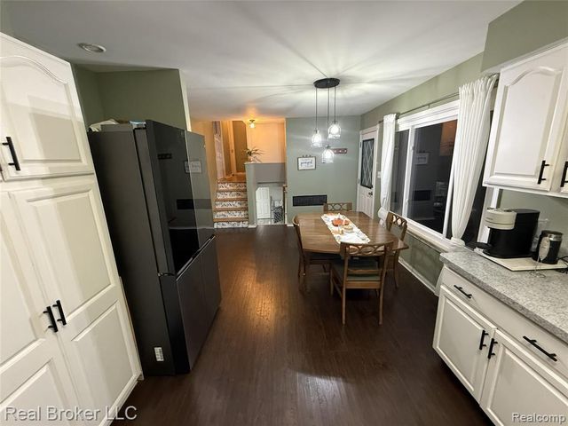 33915 Sequoia Street, Westland, MI 48185