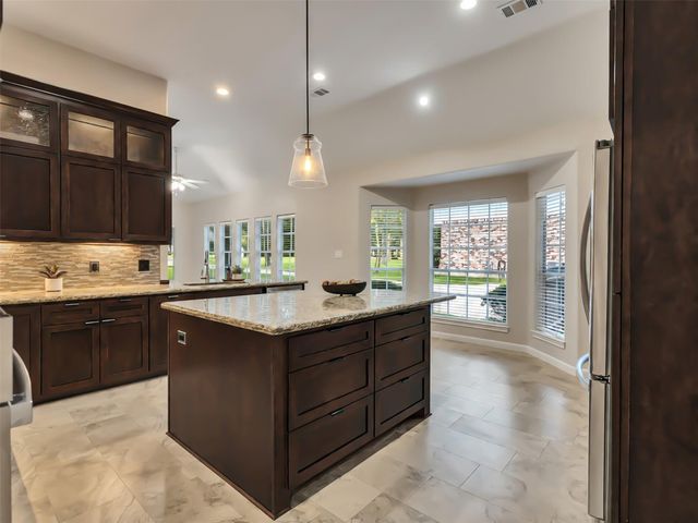 2312 Carriage Run E, Conroe, TX 77384