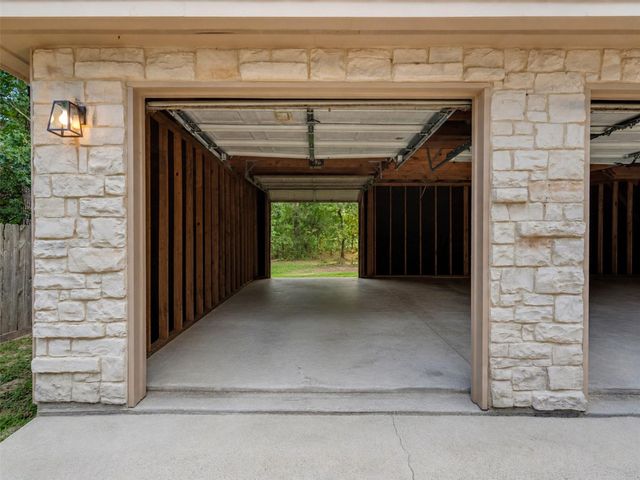 2312 Carriage Run E, Conroe, TX 77384
