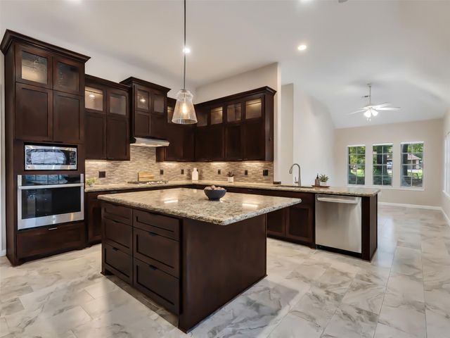 2312 Carriage Run E, Conroe, TX 77384
