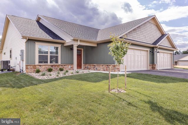 94 GRAINFIELD CT, Martinsburg, WV 25404