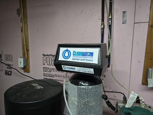 166 W Lowry Drive, Brooklyn, MI 49230