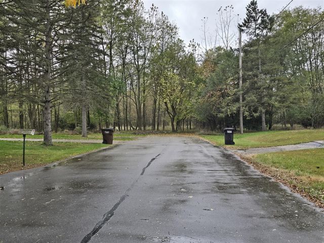 166 W Lowry Drive, Brooklyn, MI 49230