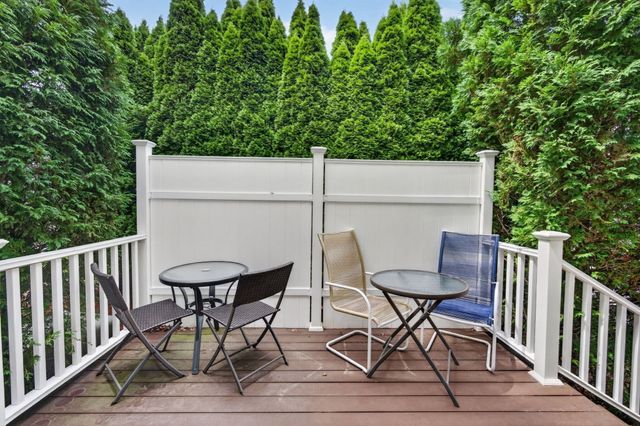 1 Tanglewood Park Dr 1, Haverhill, MA 01830
