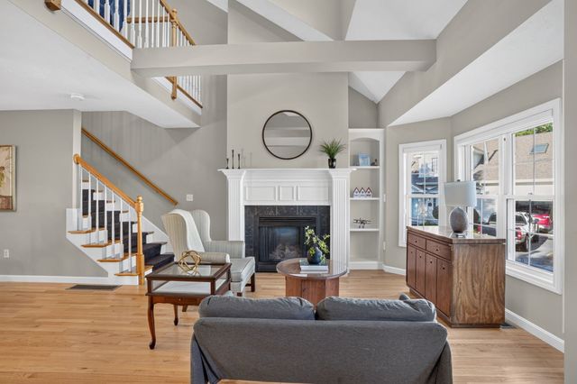 1 Tanglewood Park Dr 1, Haverhill, MA 01830