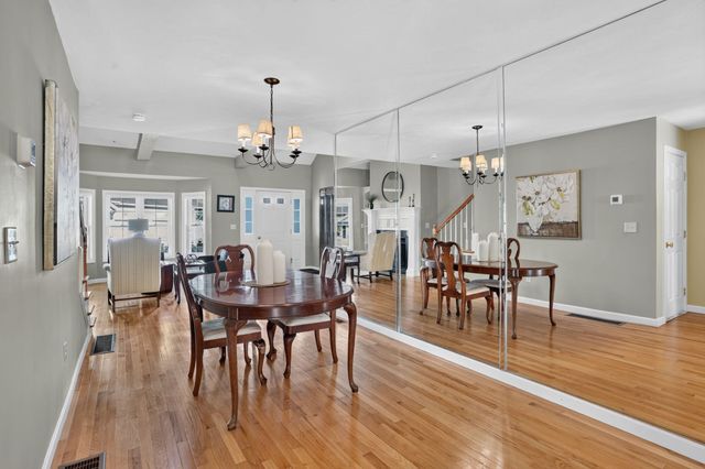 1 Tanglewood Park Dr 1, Haverhill, MA 01830