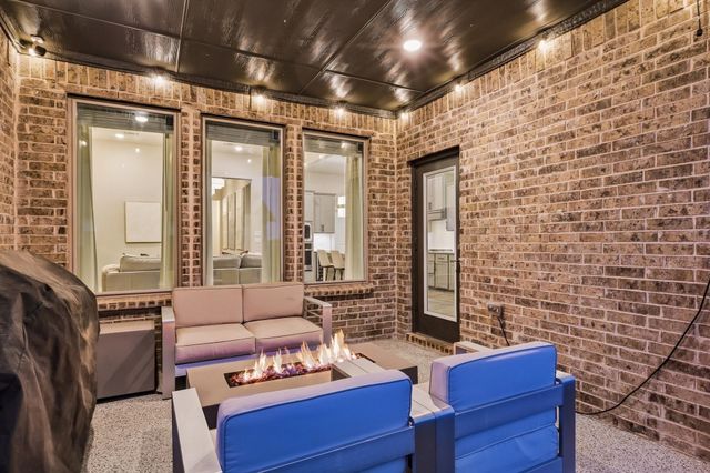 5112 Holy Springs Road, Denton, TX 76207