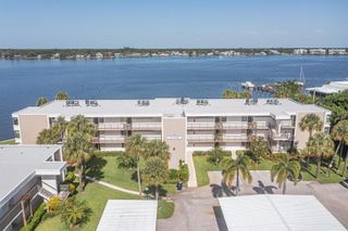 1950 SW Palm City Road Apt 8-203, Stuart, FL 34994