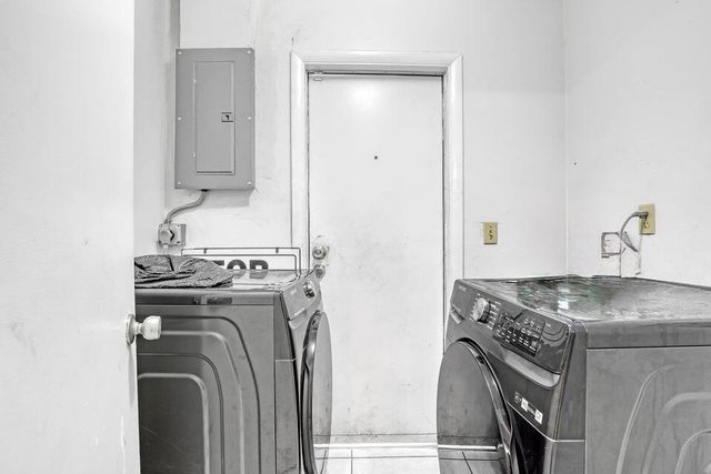 3308 Lake Avenue, West Palm Beach, FL 33405