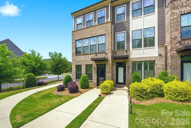 804 Broad River Lane, Charlotte, NC 28211