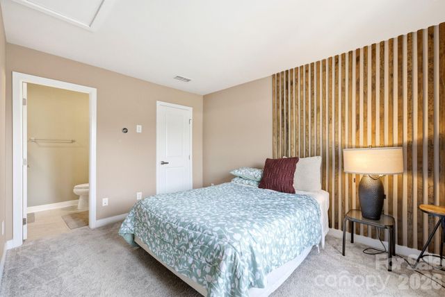 804 Broad River Lane, Charlotte, NC 28211
