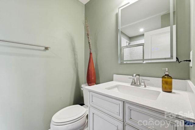 804 Broad River Lane, Charlotte, NC 28211
