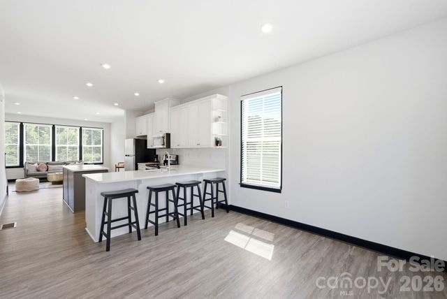 804 Broad River Lane, Charlotte, NC 28211