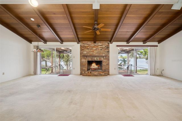 2874 E CROOKED LAKE DRIVE, Eustis, FL 32726