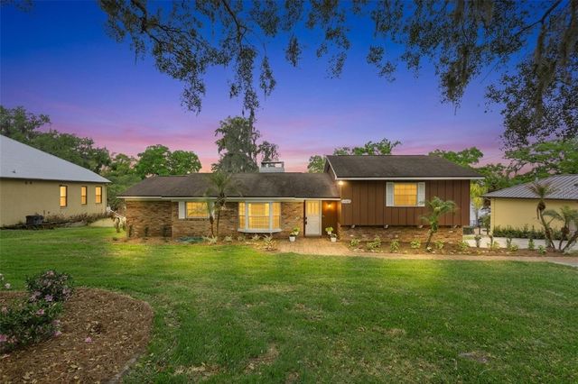 2874 E CROOKED LAKE DRIVE, Eustis, FL 32726