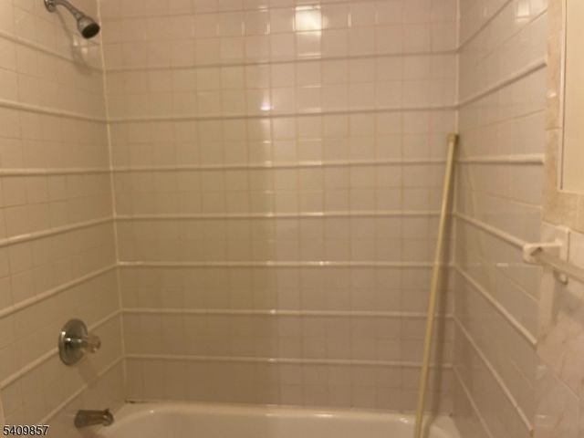 24 N 7Th St, Newark City, NJ 07107