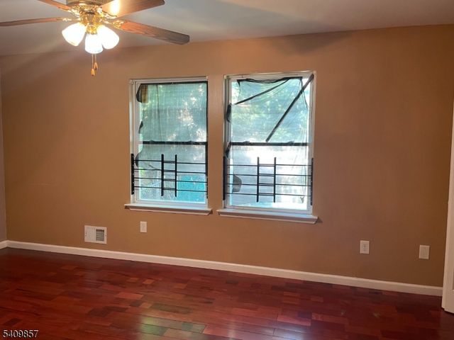 24 N 7Th St, Newark City, NJ 07107