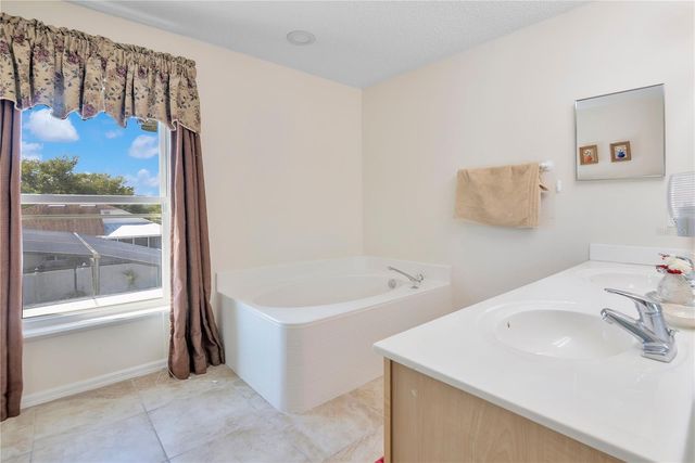 16012 HORIZON COURT, Clermont, FL 34711