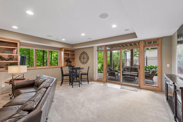 18000 Turtle Point, Eden Prairie, MN 55347