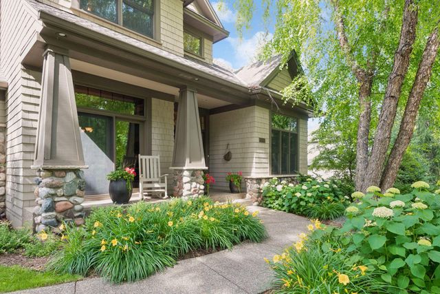 18000 Turtle Point, Eden Prairie, MN 55347