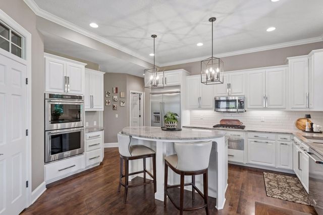 18000 Turtle Point, Eden Prairie, MN 55347
