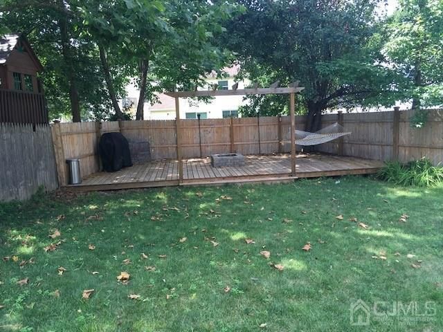 27 Jeffrey Circle, South Brunswick, NJ 08810