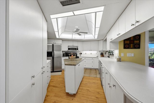 5850 VANDERIPE ROAD, Sarasota, FL 34241