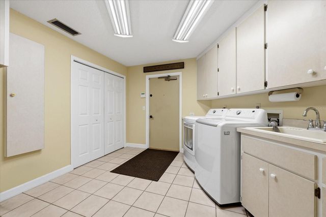 5850 VANDERIPE ROAD, Sarasota, FL 34241