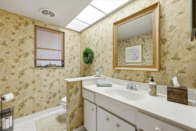 5850 VANDERIPE ROAD, Sarasota, FL 34241