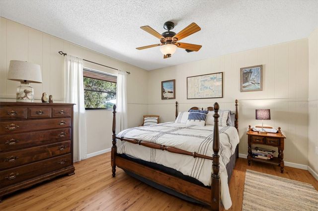 5850 VANDERIPE ROAD, Sarasota, FL 34241