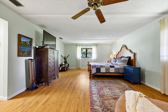 5850 VANDERIPE ROAD, Sarasota, FL 34241